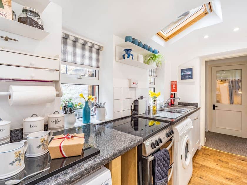 Kitchen | Juliet Cottage - Alnwick Cottages, Alnwick