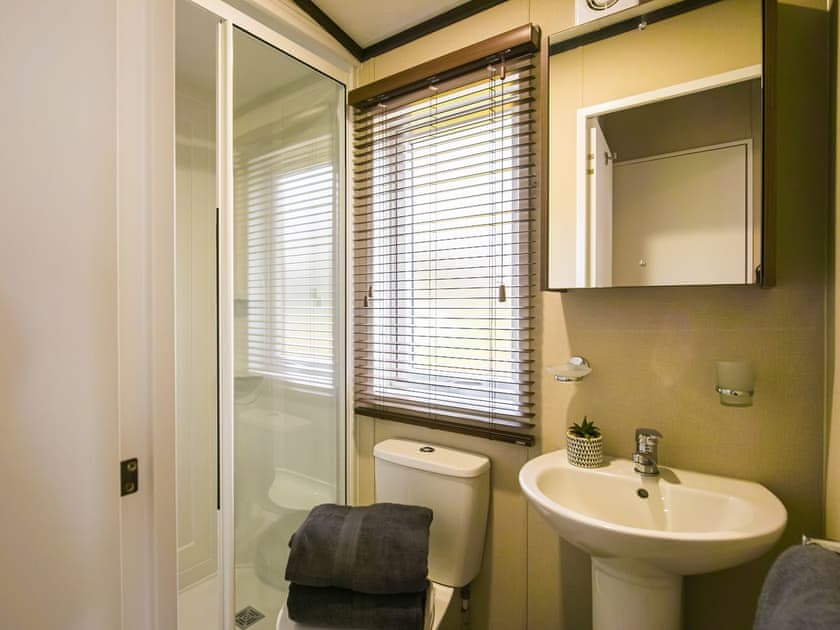 Bathroom | Avon Lodge - Daisy Bank Touring Caravan Park, Montgomery