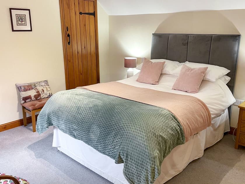 King size bedroom | Herrock View, Knill, near Presteigne