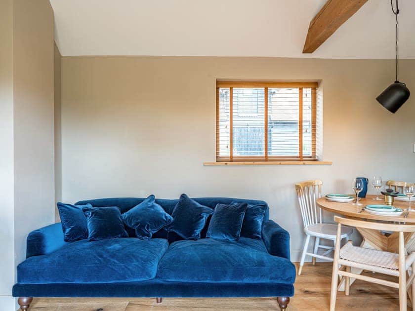 Living room/dining room | South Stable - The Stables at Crabtree Farm, Hastingleigh