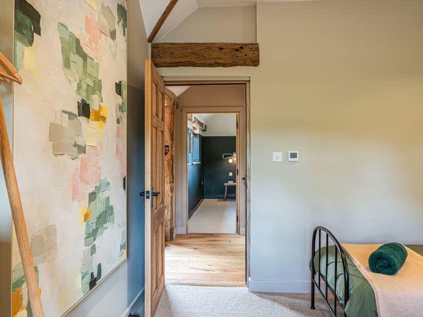 Twin bedroom | South Stable - The Stables at Crabtree Farm, Hastingleigh