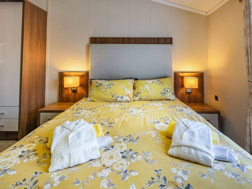 Double bedroom | Buff Lake - The Laurels, Addlethorpe, near Skegness