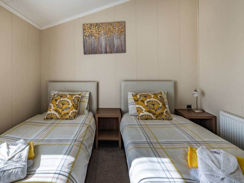 Twin bedroom | Buff Lake - The Laurels, Addlethorpe, near Skegness