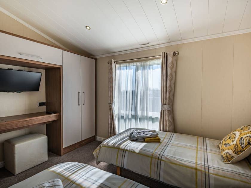 Twin bedroom | Buff Lake - The Laurels, Addlethorpe, near Skegness