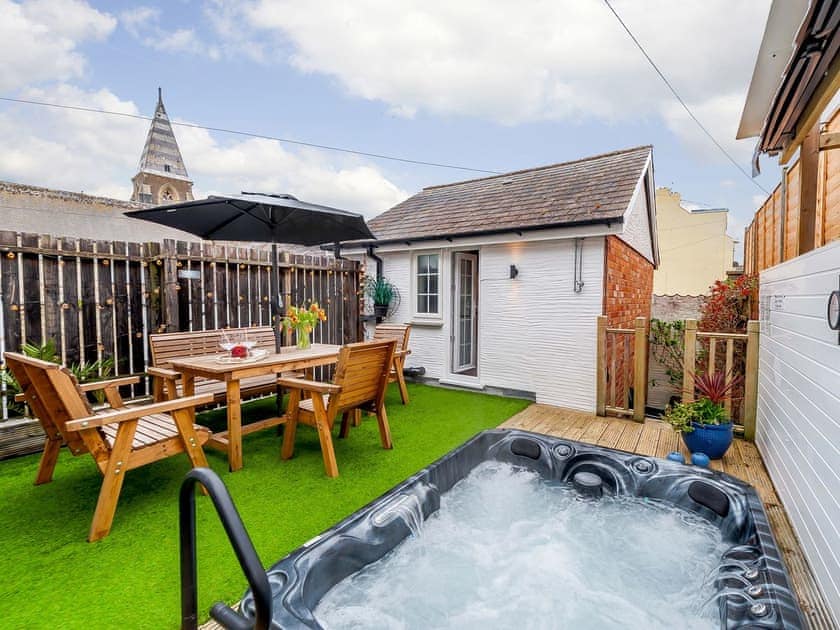 Hot tub | Harbour Hideaway, Ilfracombe