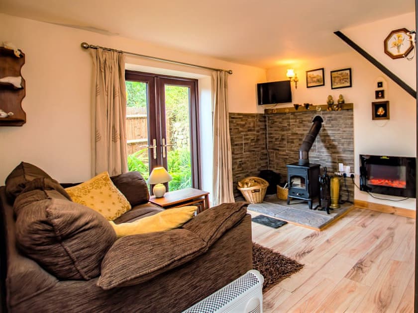 Living room | Red Kite Cottage, Maesymeillion, near New Quay