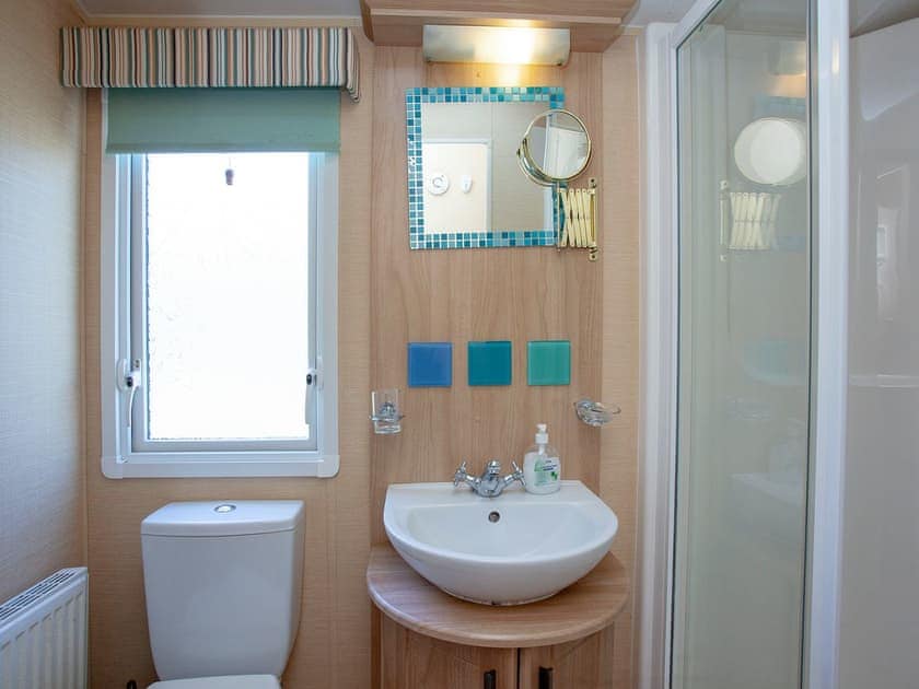 Shower room | Hillside Caravan, Dawlish Warren