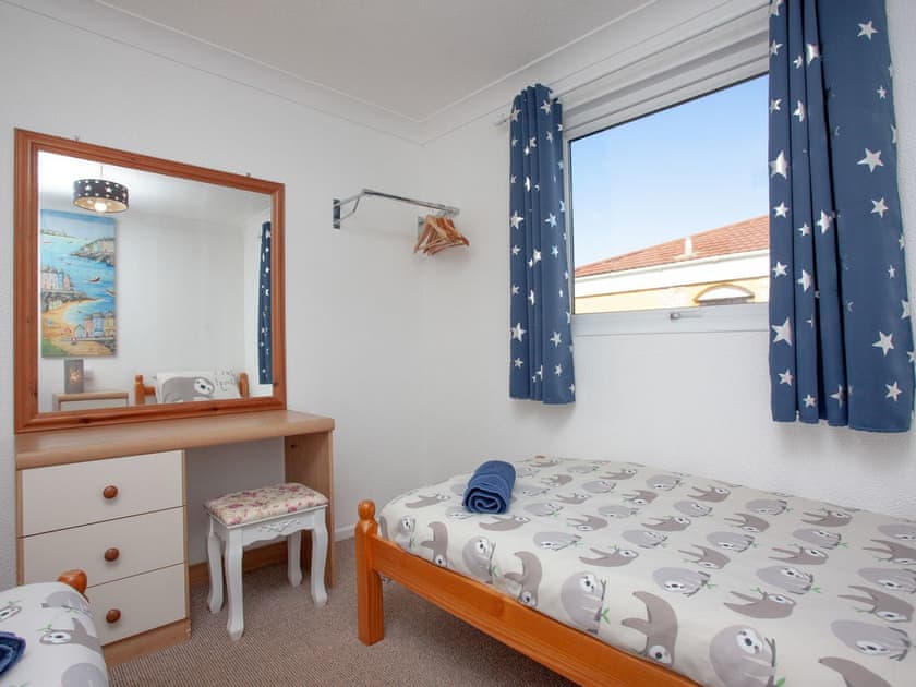 Twin bedroom | 310 The Cove - Welcome Holiday Park, Dawlish