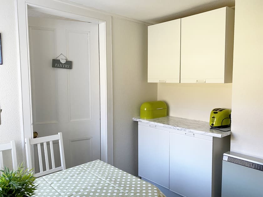 Lovely fresh breakfast/dining area to enjoy meal times  | Kirnan Cottage, Kilmichael Glassary, near Lochgilphead
