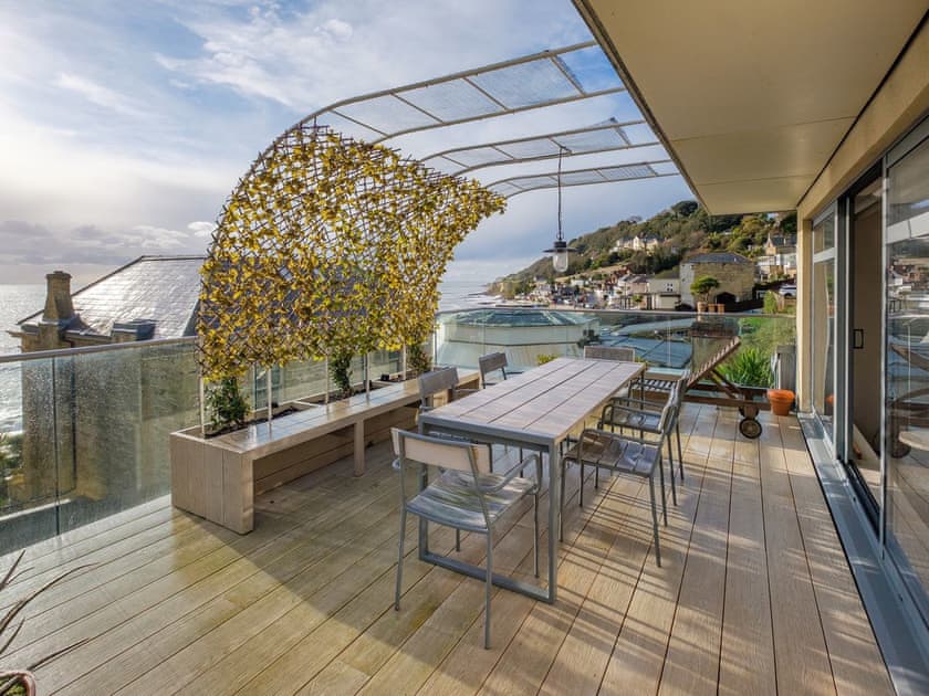 Outdoor eating area | The Beach House, Ventnor
