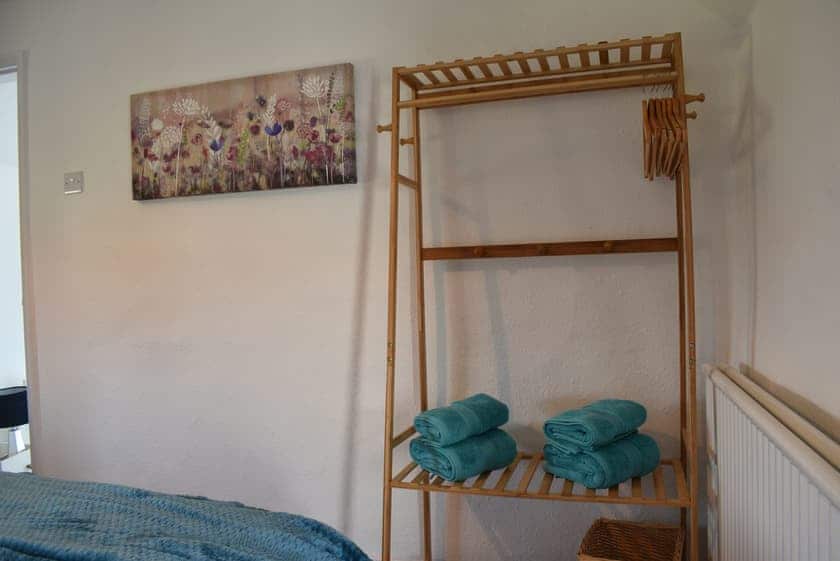 Double bedroom | Windmill Cottage, Breadsall, near Derby