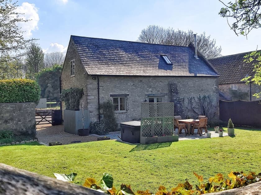 Garden | Braeburn - Orchard Cottages, Pilton, near Shepton Mallet