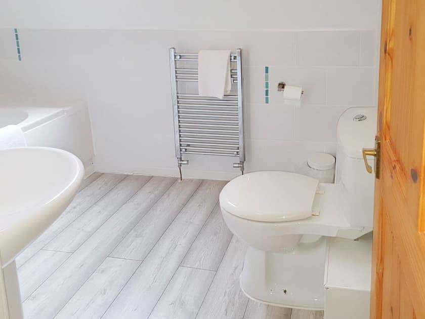 Bathroom | Dartmoor 3, Honicombe, near Callington