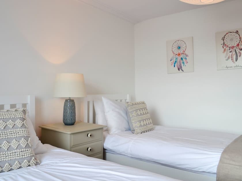 Twin bedroom | Harbour View, Johnshaven, near Stonehaven