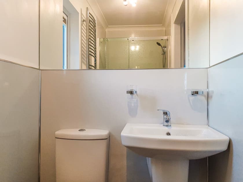 Shower room | Jayne Cottage, Harris