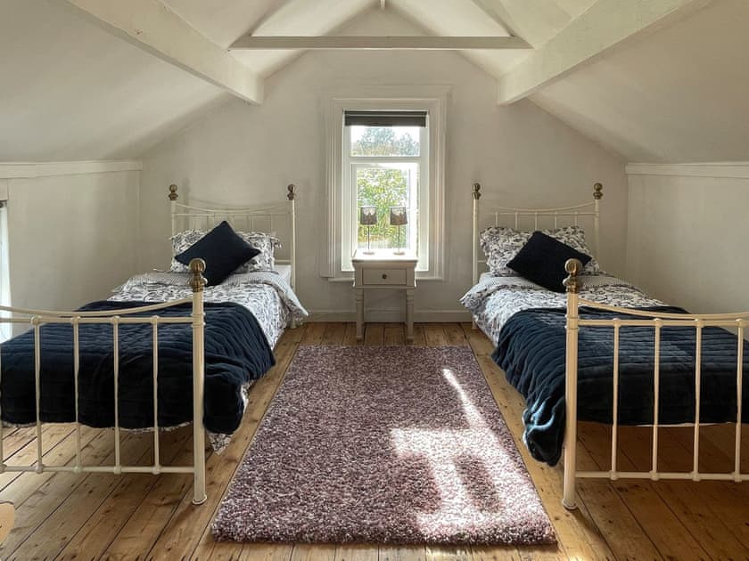 Twin bedroom | The Cottage at Stanley Villa, Southport