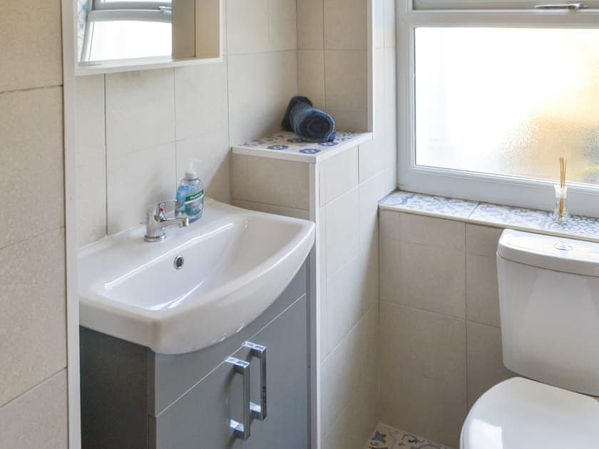 Groundfloor toilet | Whitley Bay Hideaway, Whitley Bay
