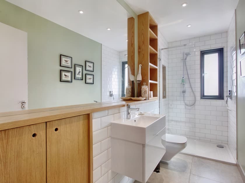 Shower room | The Kylesku Kabin, Lochinver