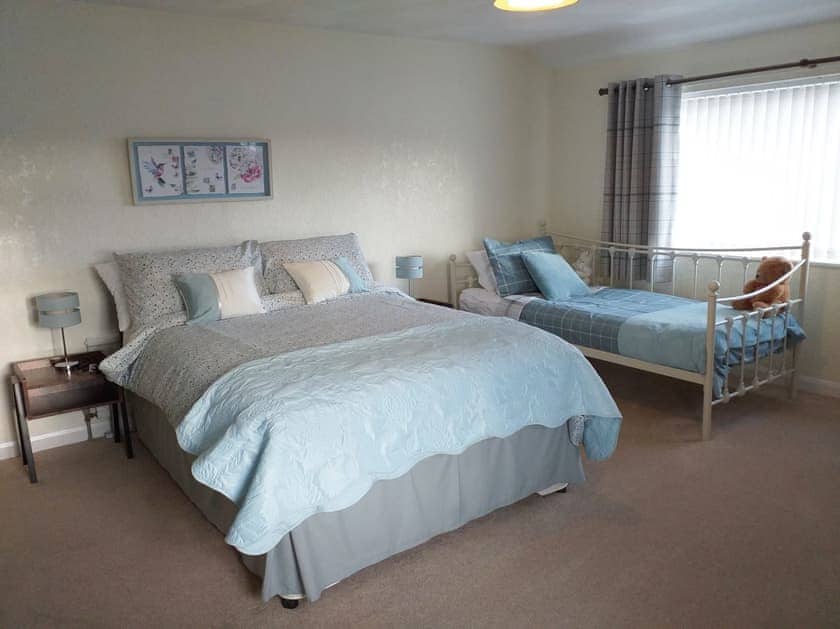Double bedroom | Trem Y Werydd, Amlwch