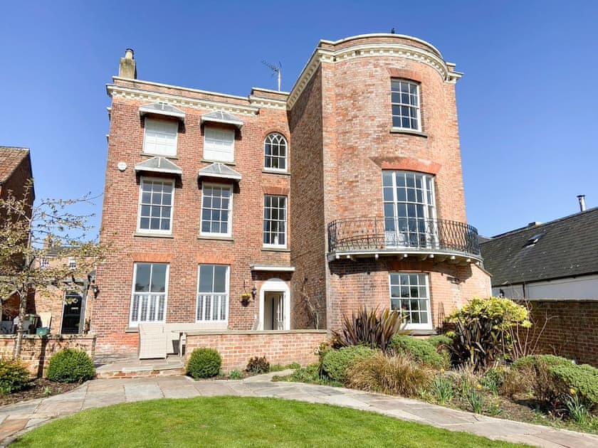 Exterior | Bank House Apartment, Newnham, Forest of Dean,