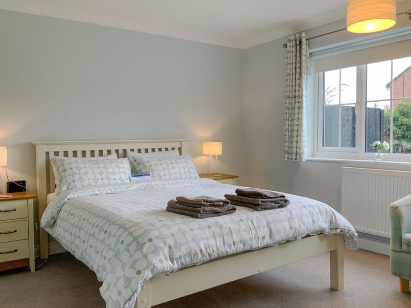 Double bedroom | Sleepy Willow, Little Snoring, near Fakenham