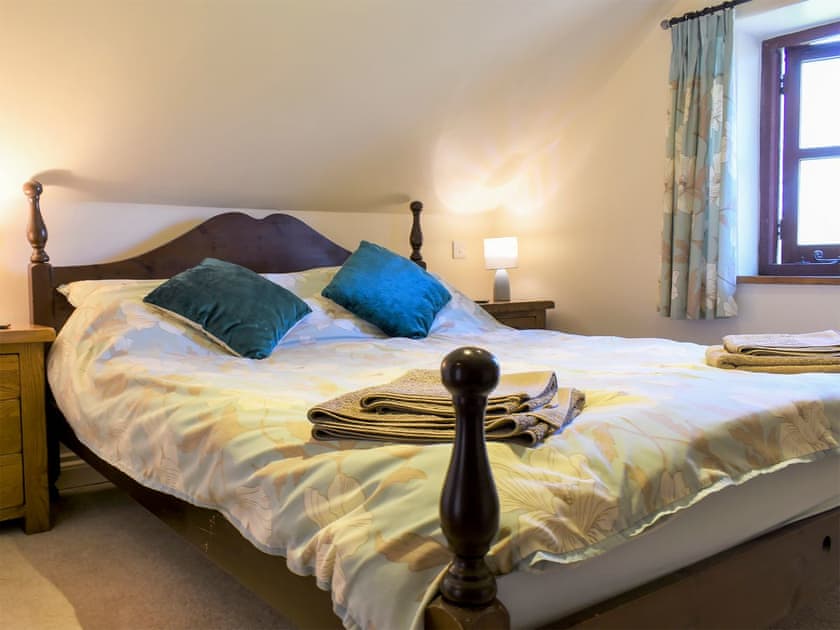 Double bedroom | Crofter’s Barn, Brentor