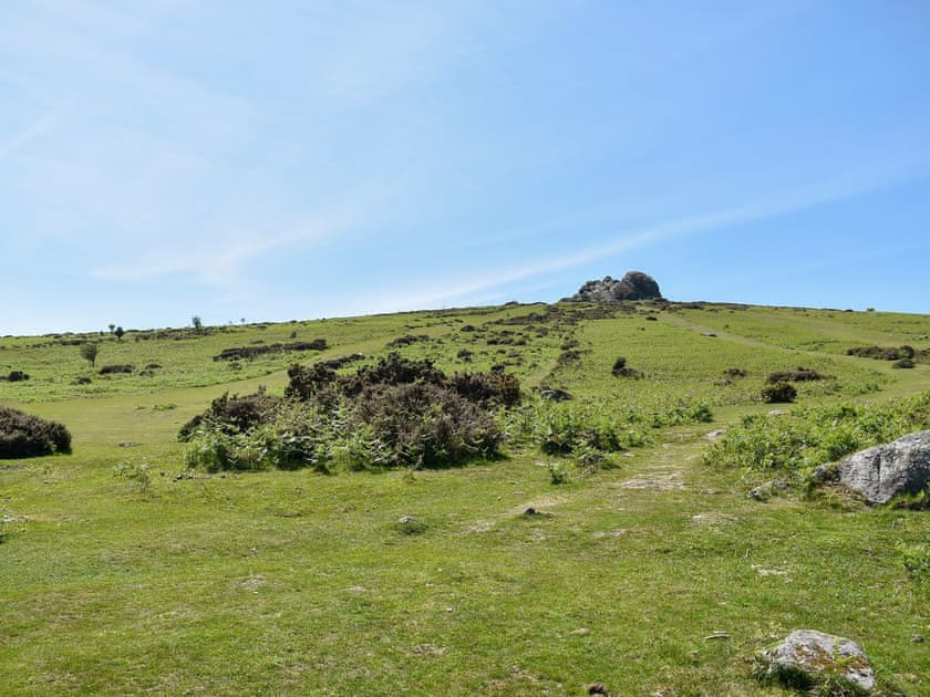 Surrounding area | Crofter’s Barn, Brentor