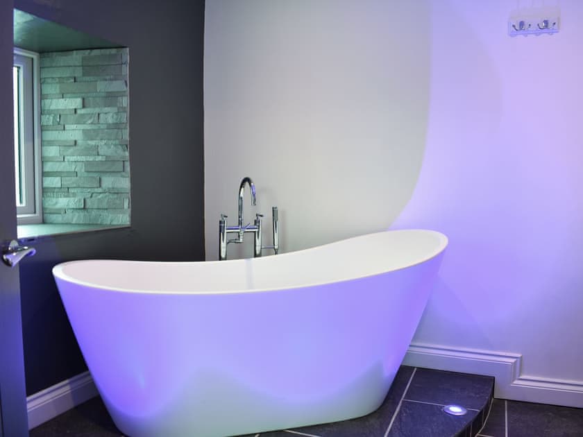 Bathroom | Ivy House, Matterdale End, Ullswater