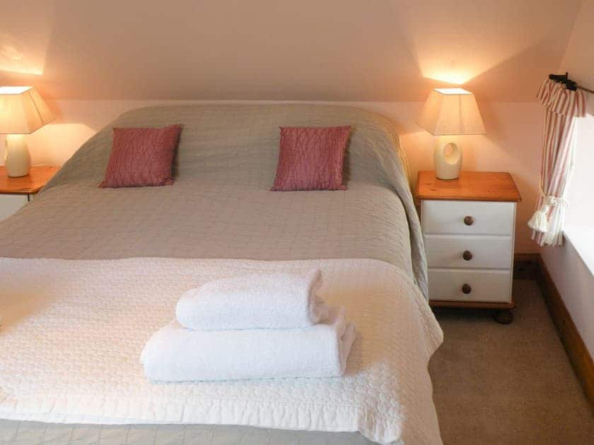 Double bedroom | McHugh - Halftown Cottages, St Catherines
