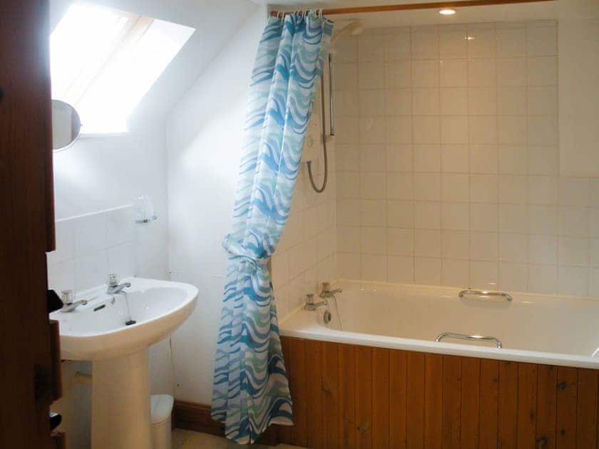 Bathroom | Loudon - Halftown Cottages, St Catherines