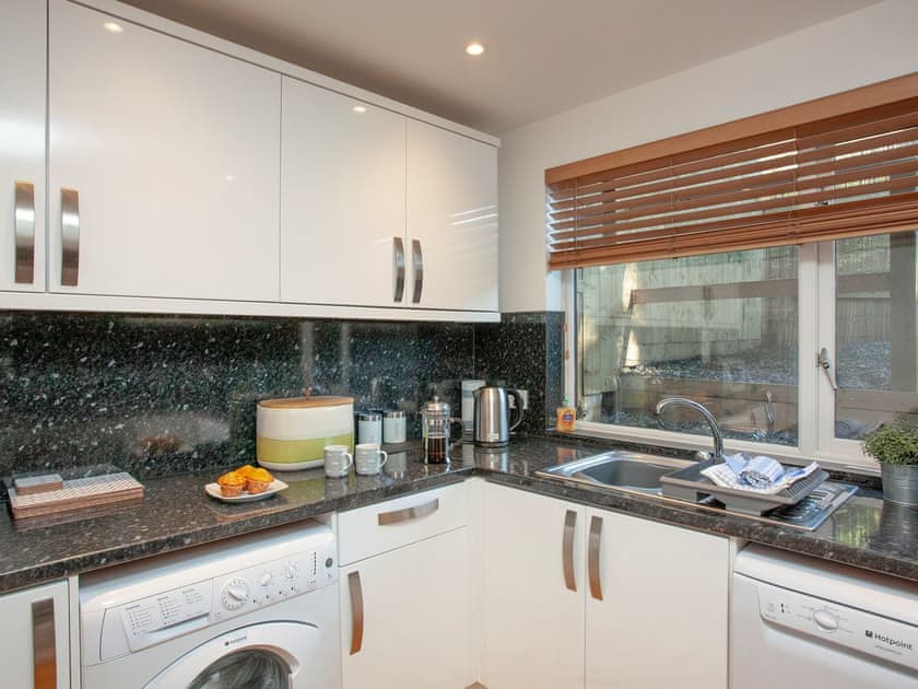 Kitchen | Trebisken, Porthtowan