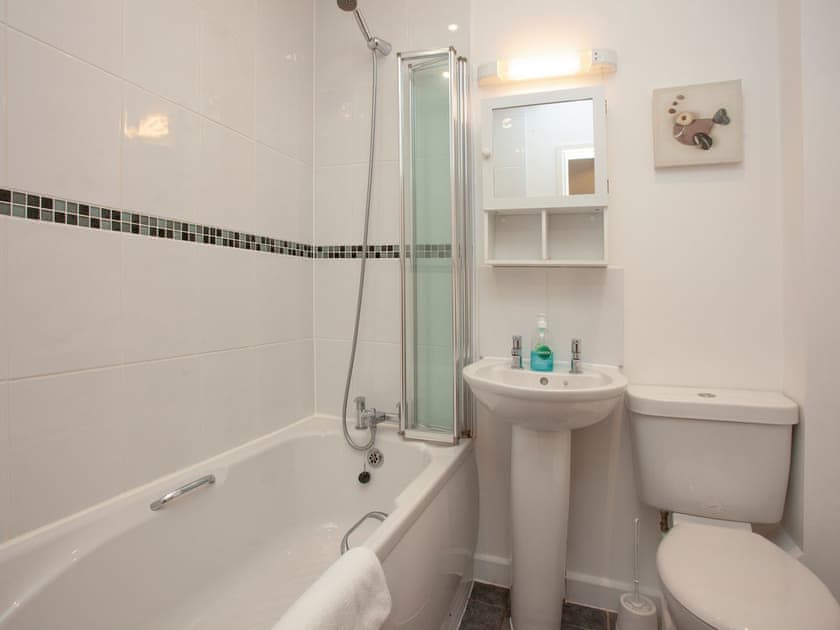 Bathroom | Trebisken, Porthtowan