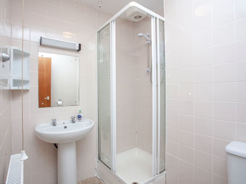 Bathroom | 117 Atlantic Reach - Atlantic Reach Holiday Park, Newquay