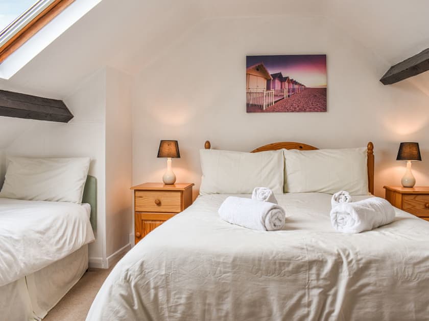 Double bedroom | Gowland Farm- Bartlett’s Barn - Gowland Farm, Cloughton, near Harwood Dale