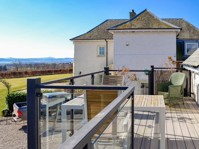 Balcony | Grange Loft - Grange Holidays, Dundee
