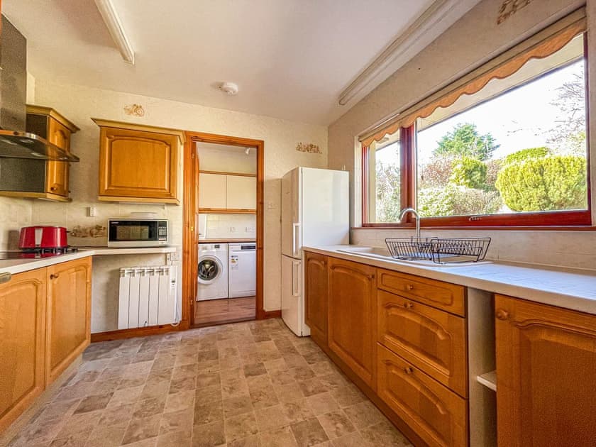 Kitchen | Chanonry View Holiday Cottage, Fortrose