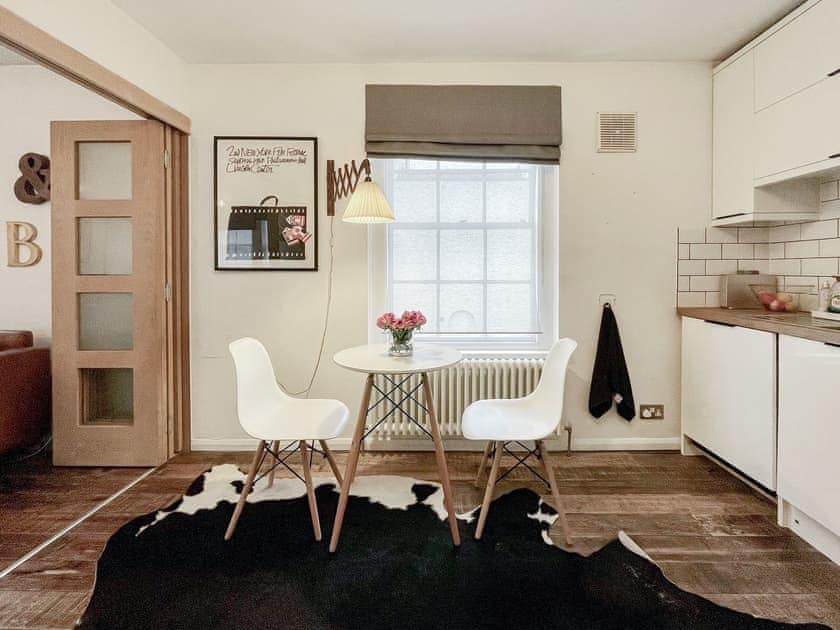Dining Area | Gloucester Street - Gloucester Apartments, Bristol