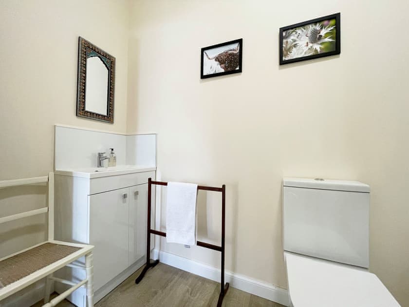 Shower room | Farr Out, Farr