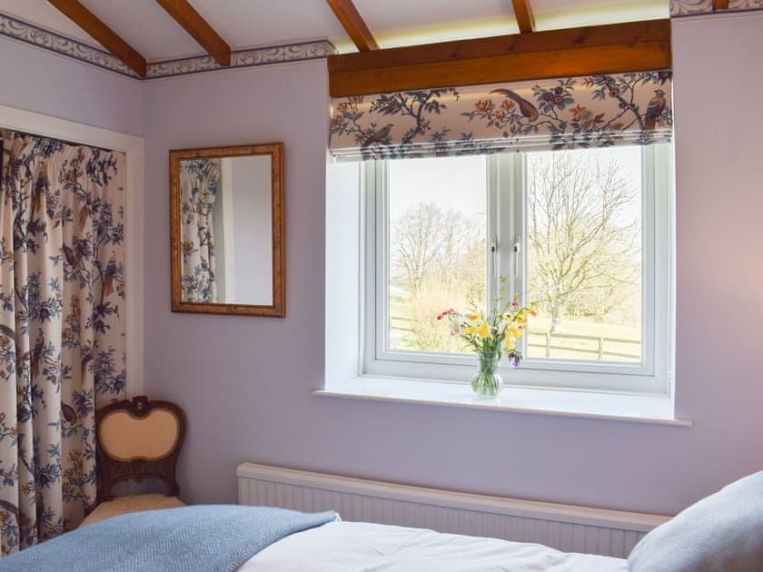 Double bedroom | Little Folly, Winsford