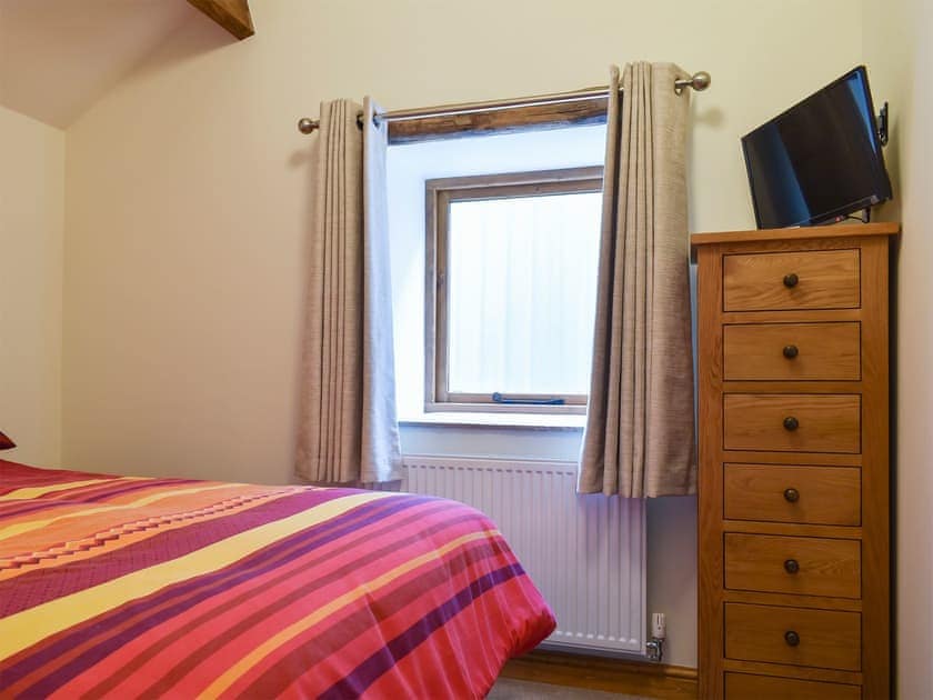 Double bedroom | 2 The Calf Pens, Loxely, near Sheffield