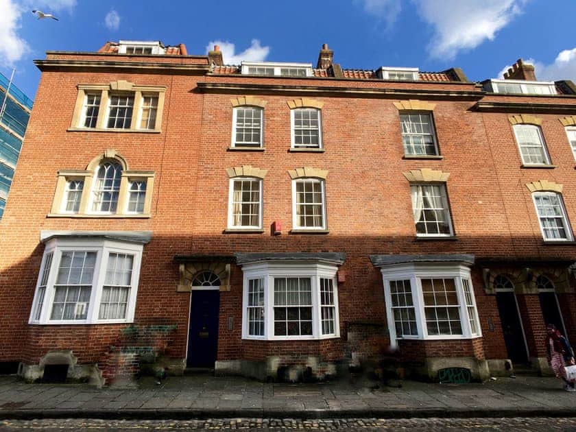 Exterior | Gloucester Apartment - Gloucester Apartments, Bristol