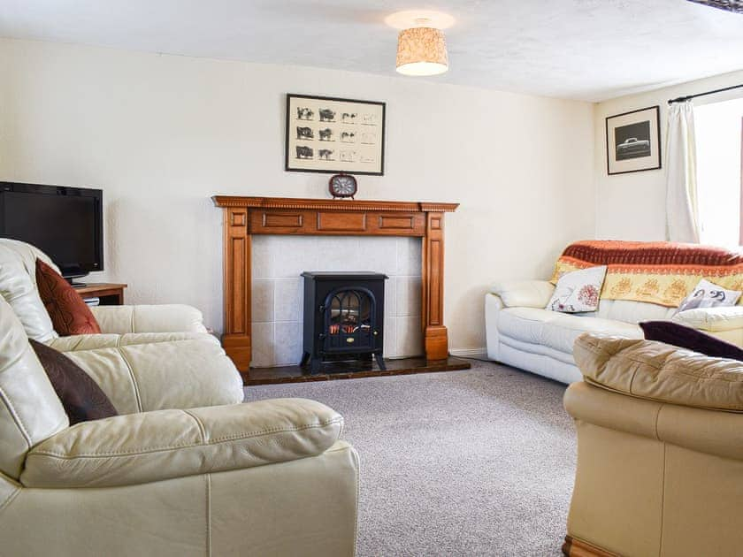 Living area | Meadow Cottage - Broomyshaw Farm, Leek