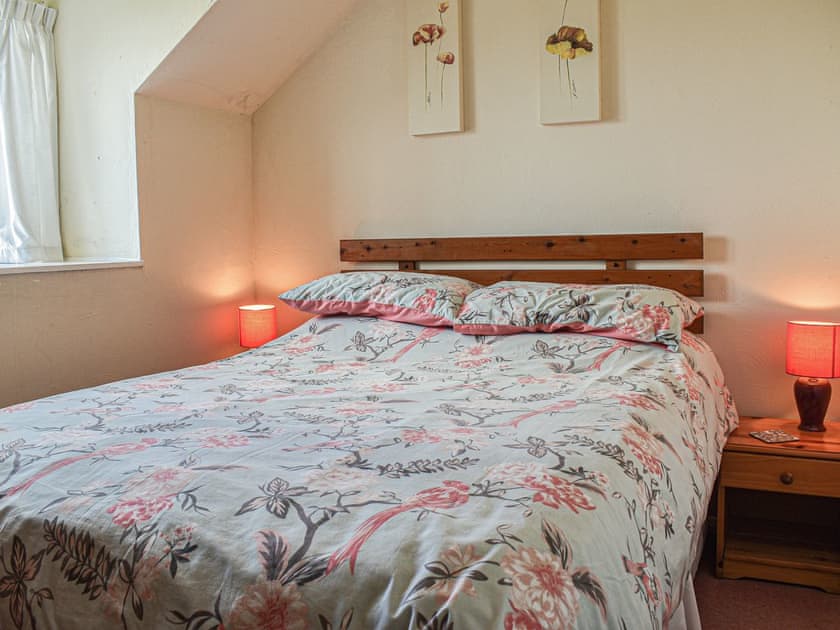 Double bedroom | Meadow Cottage - Broomyshaw Farm, Leek