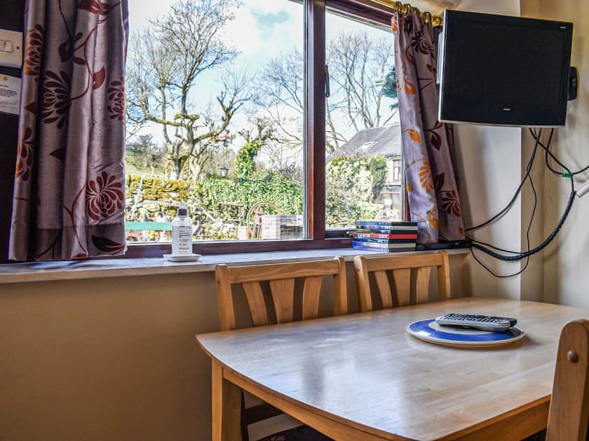 Dining Area | Stable Cottage - Broomyshaw Farm, Leek