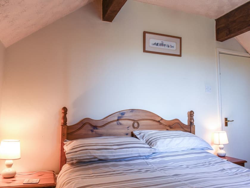 Double bedroom | Swallow Cottage - Broomyshaw Farm, Leek