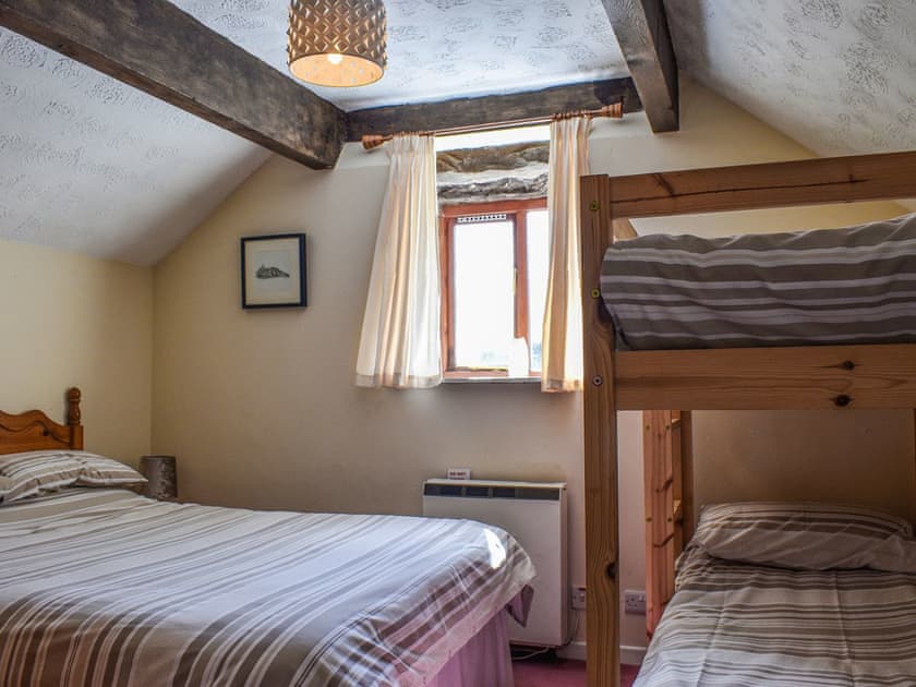 Family bedroom | Swallow Cottage - Broomyshaw Farm, Leek