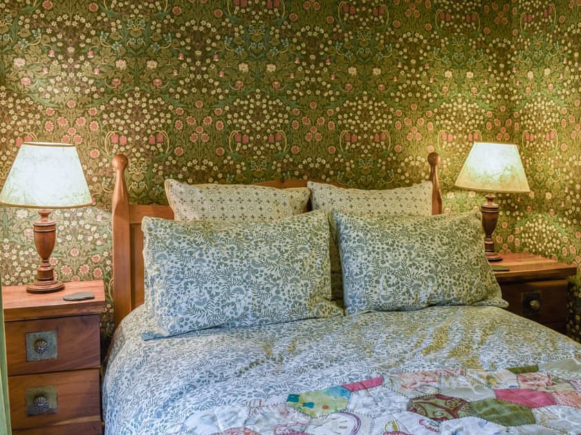 Double bedroom | Carmel, Trefor