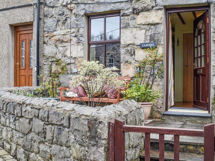 Exterior | Carmel, Trefor