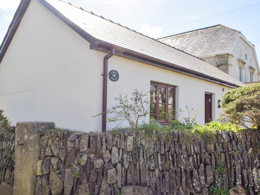 Exterior | Cilau Bach, Trefgarn Owen