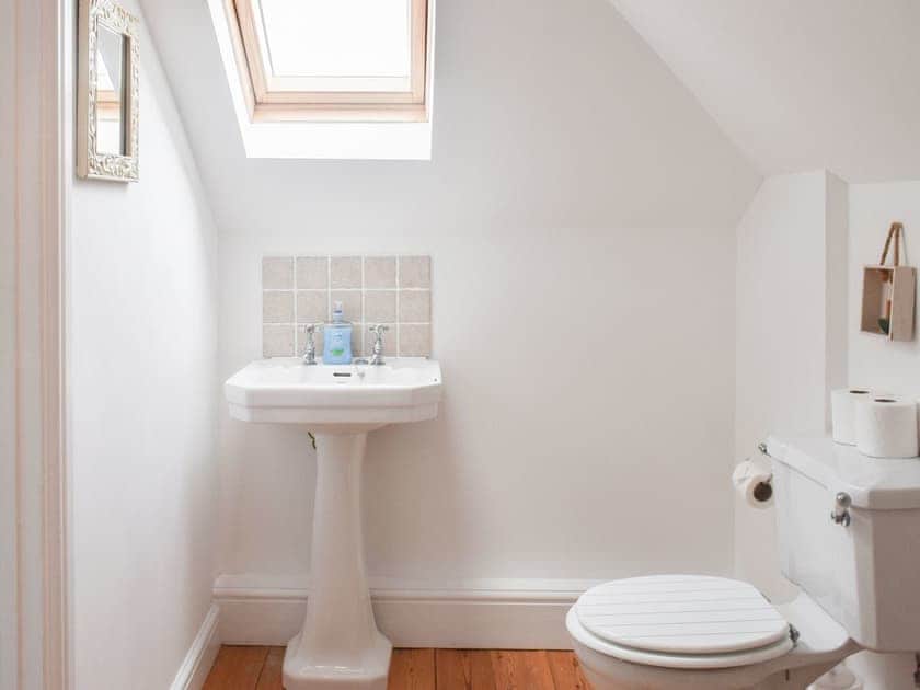Bathroom | Badgers Loft - Badgers, Sennen